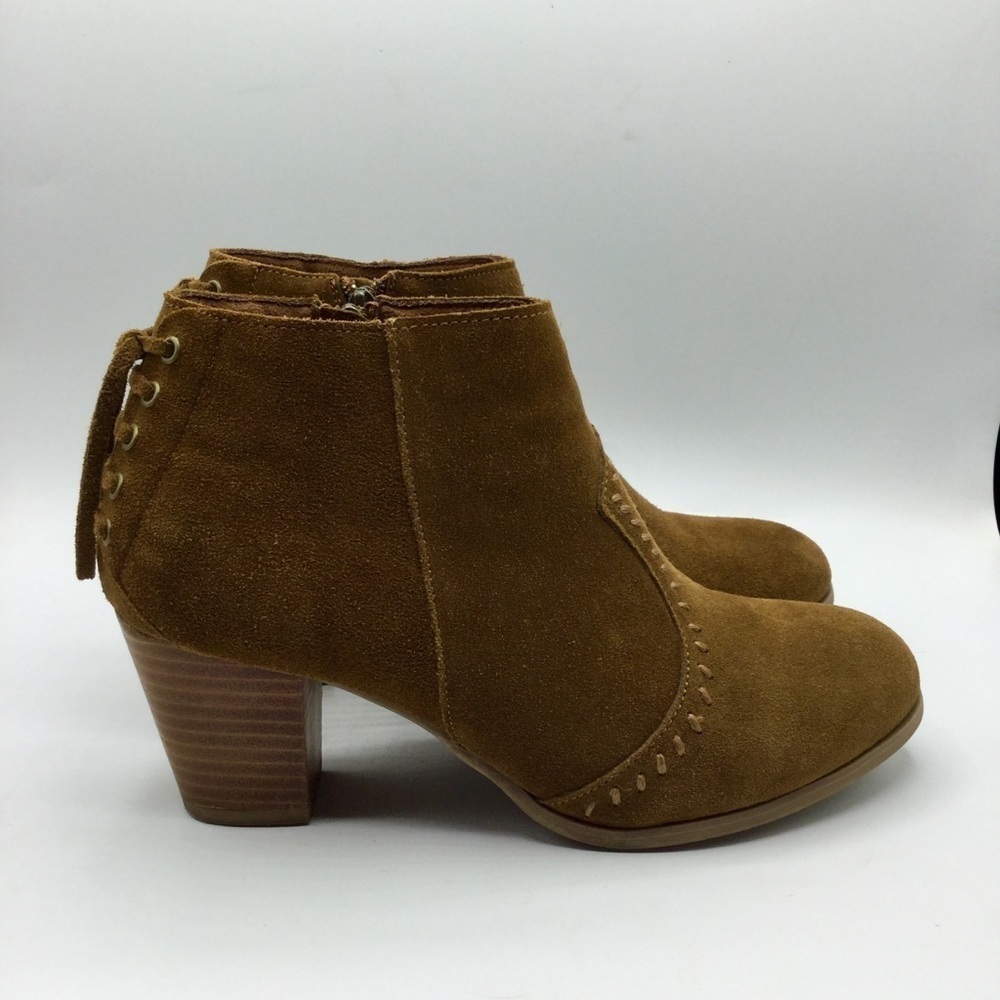 Minnetonka Brown Ankle Booties with Tassel Zipper - Picture 4 of 13